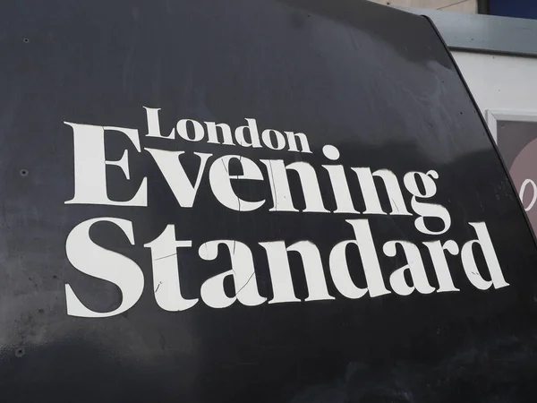 ロンドン イギリス Circa 2022年10月 Evening Standard Sign — ストック写真