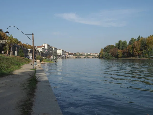 Turyn Włochy Circa Październik 2022 Fiume Tłumaczenie Rzeka — Zdjęcie stockowe
