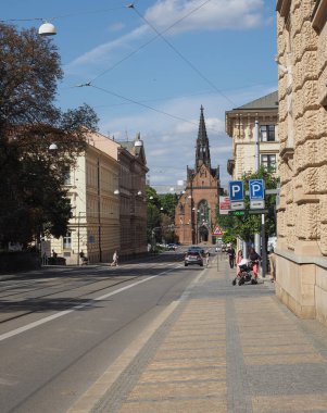 BRNO, CZECH REPUBLIC - CIRCA EPTEMBER 2022: Çek kardeşlerin Kızıl Kilise Protestan Protestan Kilisesi çevirisi