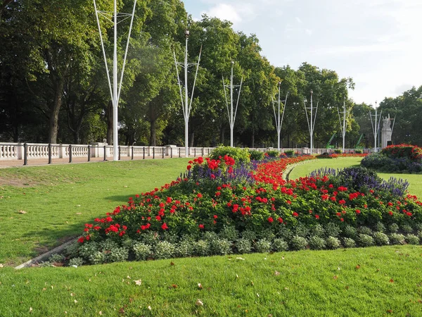 Victoria Minnesmärke Trädgård Framför Buckingham Palats London Storbritannien — Stockfoto