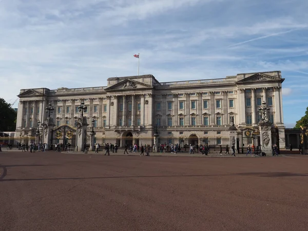 ลอนดอน สหราชอาณาจ Circa ลาคม 2022 พระราชว Buckingham — ภาพถ่ายสต็อก