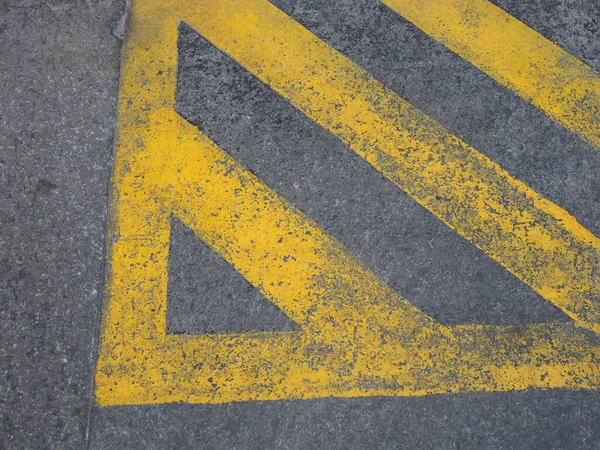 Yellow Lines Warning Sign Painted Tarmac — Stock Photo, Image