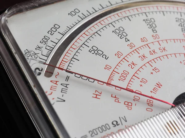 Weergave Van Een Vintage Analoge Multimeter Spanningsweerstand Stroom Meten — Stockfoto