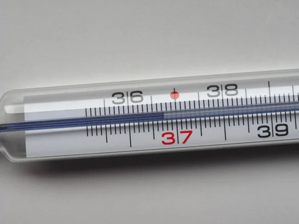Αναλογικό Θερμόμετρο Για Μέτρηση Της Θερμοκρασίας Του Σώματος — Φωτογραφία Αρχείου