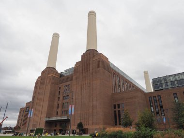 LONDON, İngiltere - CIRCA ECTOBER 2022: Battersea Enerji İstasyonu 14 Ekim 'de yeniden açılıyor