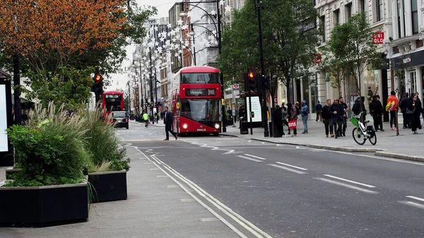 London Circa Listopad 2022 Dwupiętrowy Czerwony Autobus Oxford Street — Zdjęcie stockowe