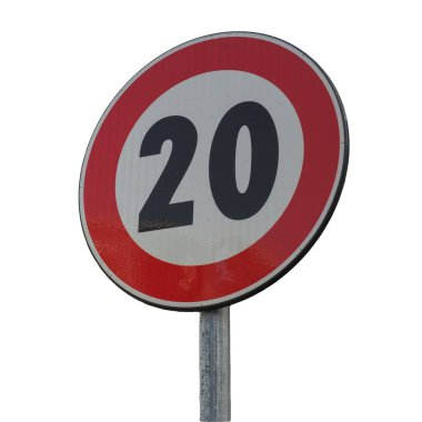 Düzenleyici işaretler, en yüksek hız sınırı trafik işareti beyaz arkaplan üzerinde izole