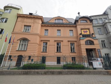 BRNO, ÇEK CUMHURİYETİ - SİRKA EYLÜL 2022: Villa Loew Bira Evi