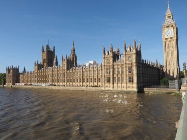 Parlamento binaları namı diğer Londra 'daki Westminster Sarayı.
