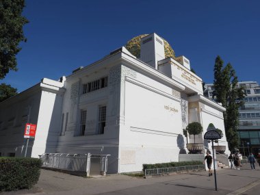 VIENNA, AUSTRIA - CIRCA 2022: 1897 dolaylarında Olbrich 'in Sosis Bölümü, Der Zeit ihre Kunst Der Kunst ihre Freiheit Ver Sacrum Her çağa sanatını her sanata kutsal bahara çeviri