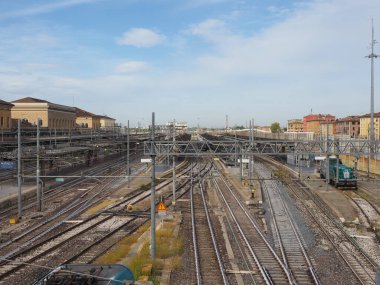 BOLOGNA, İTALYA - CIRCA Eylül 2022: Bologna Centrale Tren İstasyonu