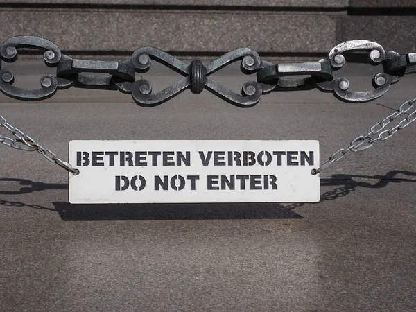 Betreten verboten translation Do not enter sign