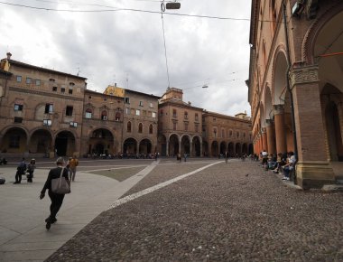 BOLOGNA, İTALYA - CIRCA Eylül 2022: Piazza Santo Stefano Meydanı