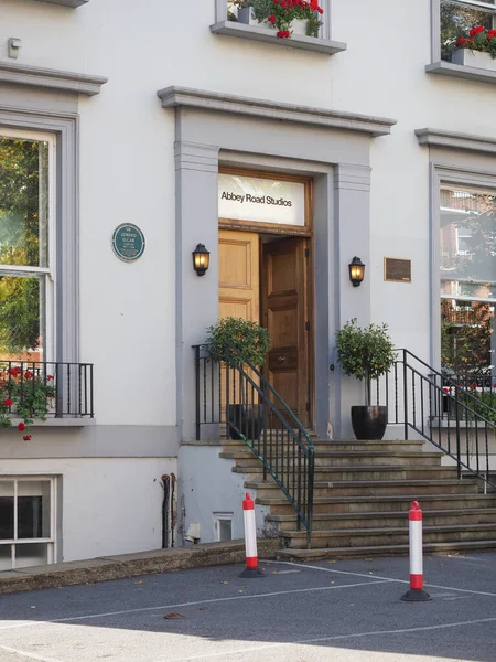 LONDON, İngiltere - CIRCA ECTOBER 2022: Abbey Road kayıt stüdyoları