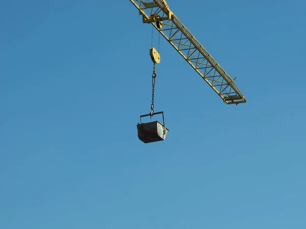Bucket Attached Lifting Hook Crane — Stock Photo, Image