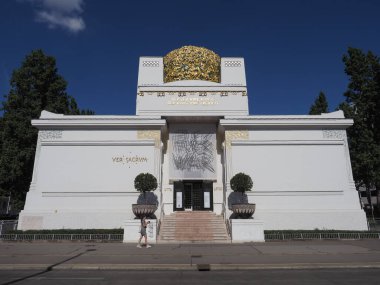 VIENNA, AUSTRIA - CIRCA 2022: 1897 dolaylarında Olbrich 'in Sosis Bölümü, Der Zeit ihre Kunst Der Kunst ihre Freiheit Ver Sacrum Her çağa sanatını her sanata kutsal bahara çeviri