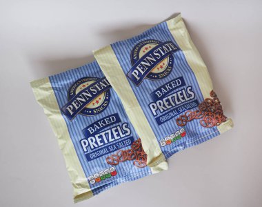 DUBLIN, IRELAND - CRCA MARCH 2023: Pennstate usulü kraker paketi