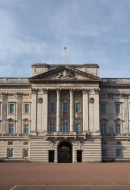 LONDON, İngiltere - CRCA ECTOBER 2022 Buckingham Sarayı