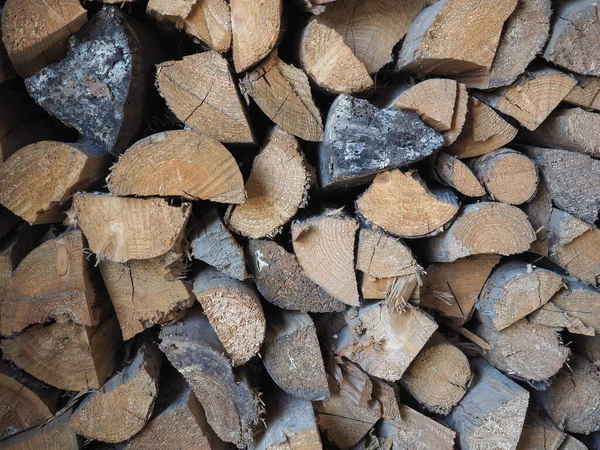 薪の丸太の質感が背景として役に立つ — ストック写真