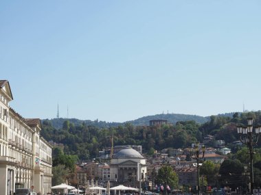 TURIN, İtalya - CIRCA EPTEMBER 2022: Piazza Vittorio Emanuele II Meydanı ve Gran Madre Kilisesi