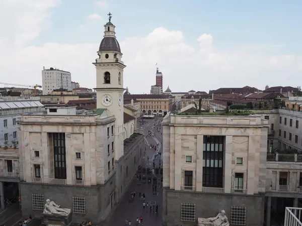 TURIN, İTALYA - 11 Haziran 2023: Piazza San Carlo 'nun havadan görünüşü St Charles Meydanı