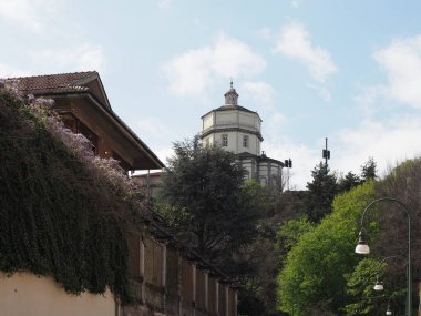 Santa Maria al Monte Kilisesi namı diğer Monte Dei Cappuccini. İtalya 'nın Torino kentindeki Capuchin Friars Dağı tercümesi.