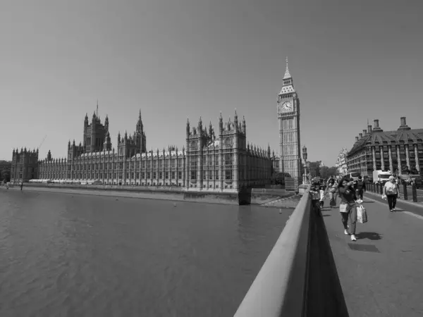 Londýn Velká Británie Červen 2023 Domy Parlamentu Westminsterský Most Černobílém — Stock fotografie