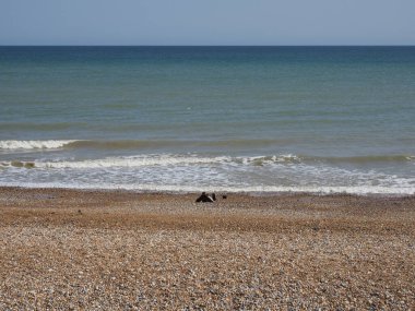 İngiltere, Bexhill 'de deniz manzaralı bir plaj.