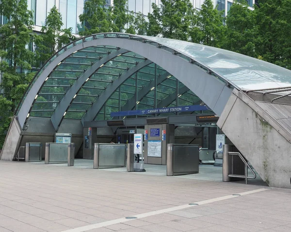 Londres Reino Unido Junio 2023 Personas Estación Metro Canary Wharf — Foto de Stock