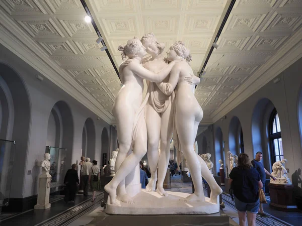 2023年6月9日 维多利亚和阿尔伯特博物馆的三座雕像 雕塑家安东尼奥 卡诺瓦 大约1817年左右 — 图库照片
