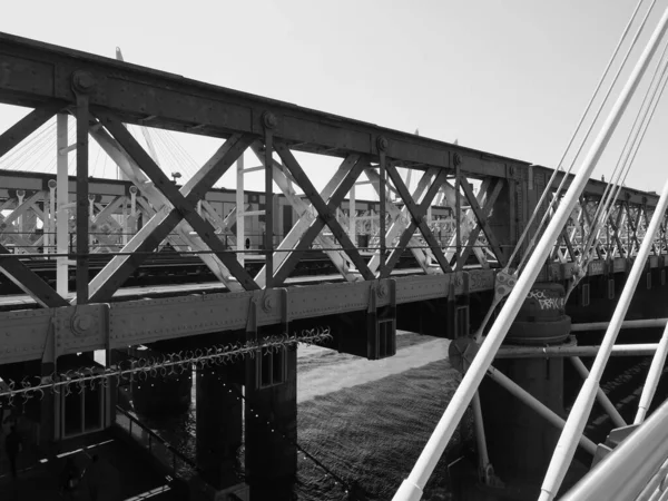 London Ιουνιου 2023 Σιδηροδρομική Γέφυρα Hungerford Steel — Φωτογραφία Αρχείου