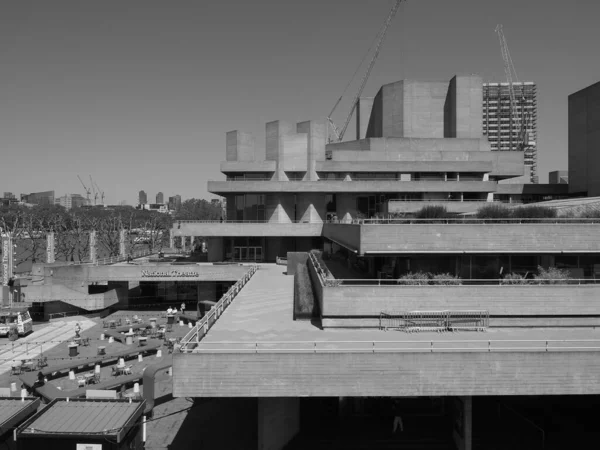London Großbritannien Juni 2023 Das Royal National Theatre Schwarz Weiß — Stockfoto