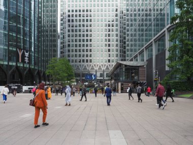 LONDON, İngiltere - 07 Haziran 2023: Canary Wharf İş Merkezi