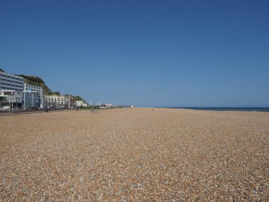HASTINGS, İngiltere - 05 Haziran 2023 Sahil manzarası