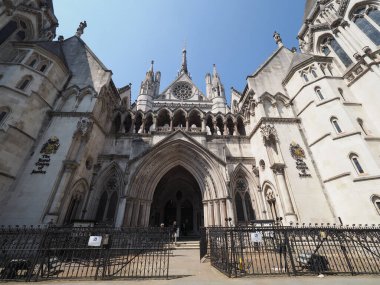 LONDON, İngiltere - 07 Haziran 2023: Kraliyet Adalet Divanı