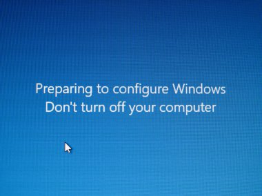 REDMONT, ABD - 11 Temmuz 2023: Microsoft Windows güncelleme ekran görüntüsü