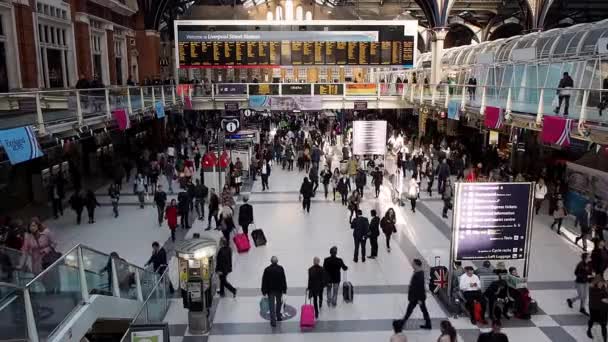 Londyn Około Września 2015 Podróżujący Liverpool Street Station — Wideo stockowe