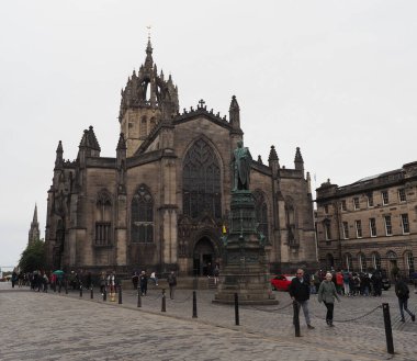 EDINBURGH, İngiltere - 15 Eylül 2023: St Giles Katedrali namı diğer Edinburgh Yüksek Kirk