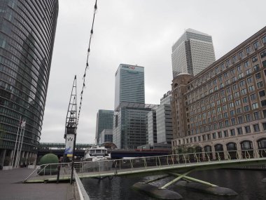 LONDON, İngiltere - 07 Haziran 2023: Canary Wharf rıhtımı