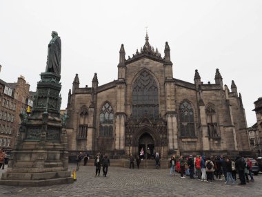 EDINBURGH, İngiltere - 15 Eylül 2023: St Giles Katedrali namı diğer Edinburgh Yüksek Kirk