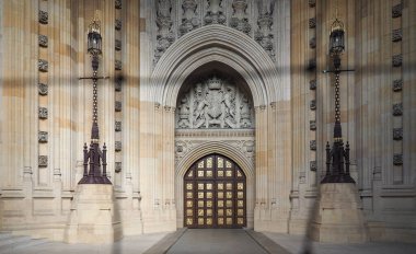 Parlamento binaları namı diğer Londra 'daki Westminster Sarayı.