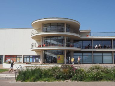 BEXHILL ON SEA, İngiltere - HAZİRAN 05, 2023: De La Warr Pavyonu
