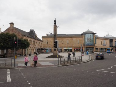 INVERNESS, İngiltere - 13 Eylül 2023: Falcon Meydanı