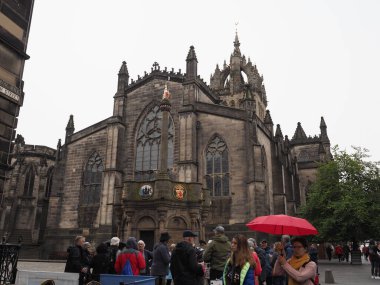 EDINBURGH, İngiltere - 15 Eylül 2023: St Giles Katedrali namı diğer Edinburgh Yüksek Kirk