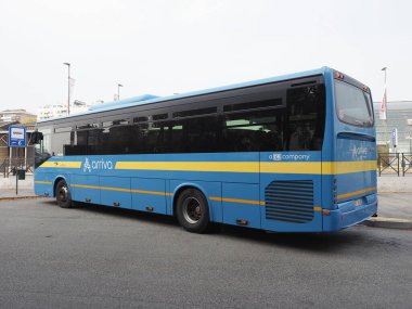 TURIN, İTALYA - 06 Ekim 2023: Arriva DB otobüsü