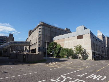 İngiltere, Aberdeen 'deki Trinity Center otoparkı.