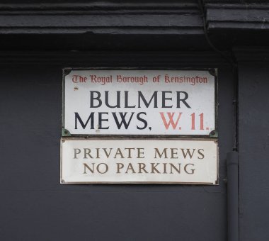 Londra, İngiltere 'de Kensington' da Bulmer Mews sokak tabelası