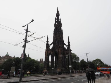EDINBURGH, İngiltere - 15 Eylül 2023: Sir Walter Scott anıtı mimar George Meikle Kemp ve heykeltıraş John Steell tarafından 1840 dolaylarında yapıldı