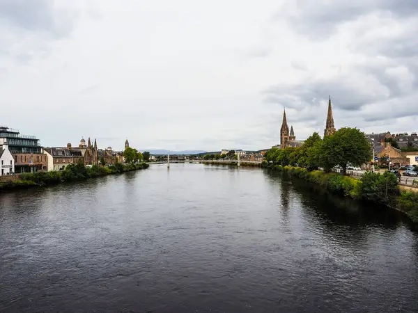 Inverness, İngiltere 'deki Ness Nehri Manzarası