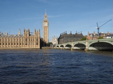 Parlamento binaları namı diğer Londra 'daki Westminster Sarayı.